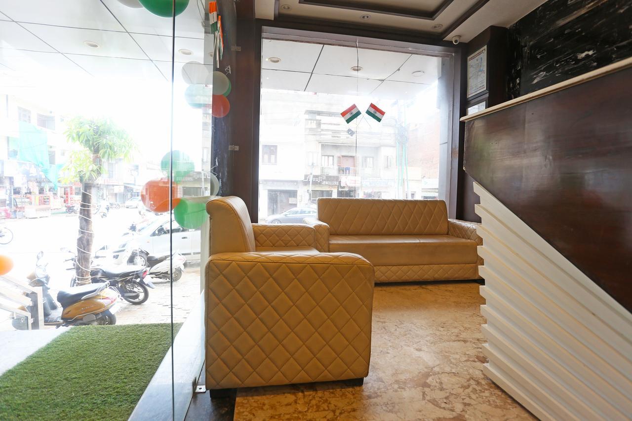Oyo 18422 Central Grand Belanganj Ngoại thất bức ảnh