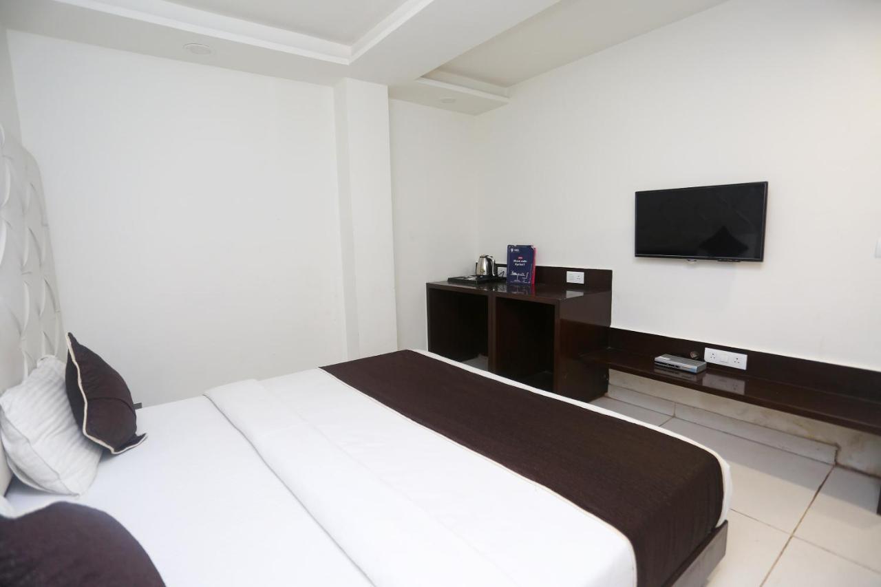 Oyo 18422 Central Grand Belanganj Ngoại thất bức ảnh