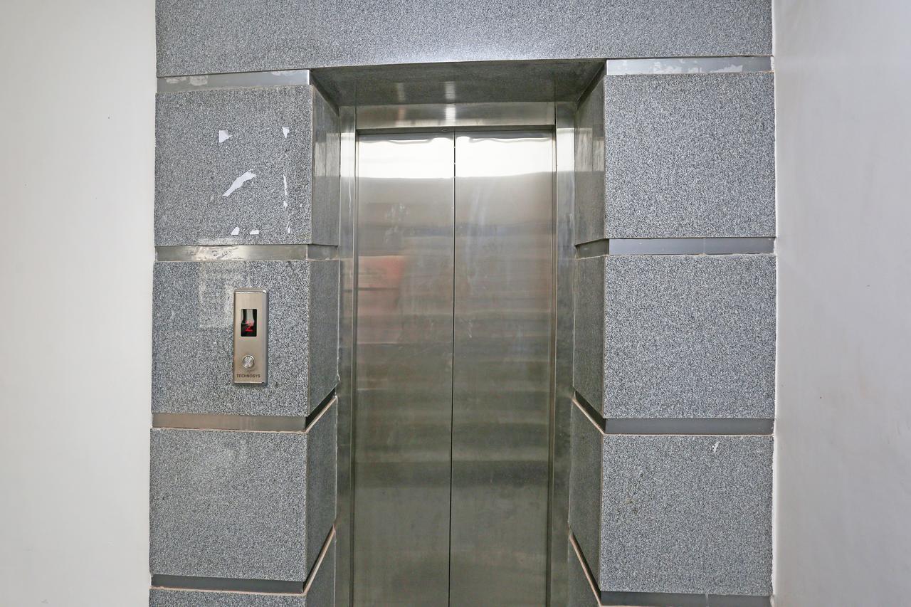 Oyo 18422 Central Grand Belanganj Ngoại thất bức ảnh