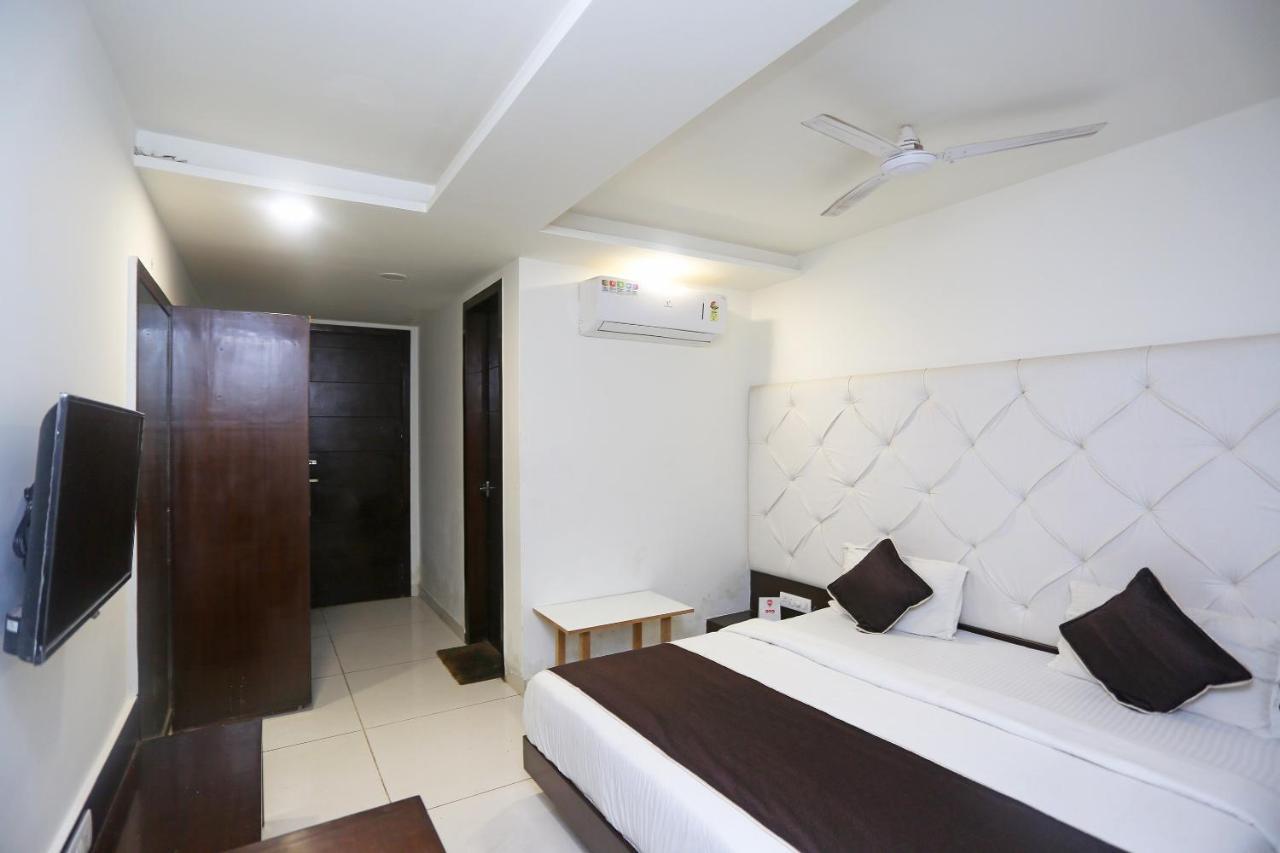 Oyo 18422 Central Grand Belanganj Ngoại thất bức ảnh