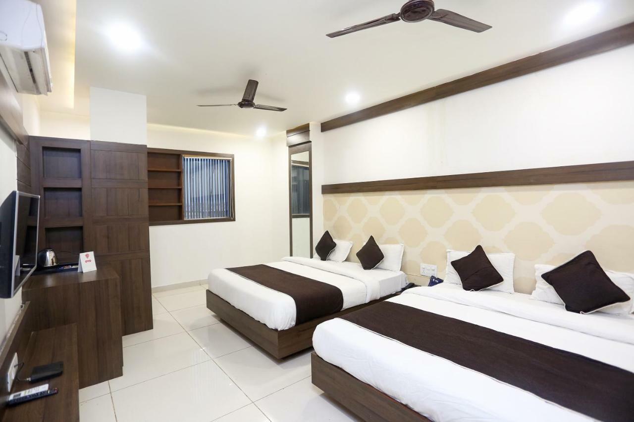 Oyo 18422 Central Grand Belanganj Ngoại thất bức ảnh